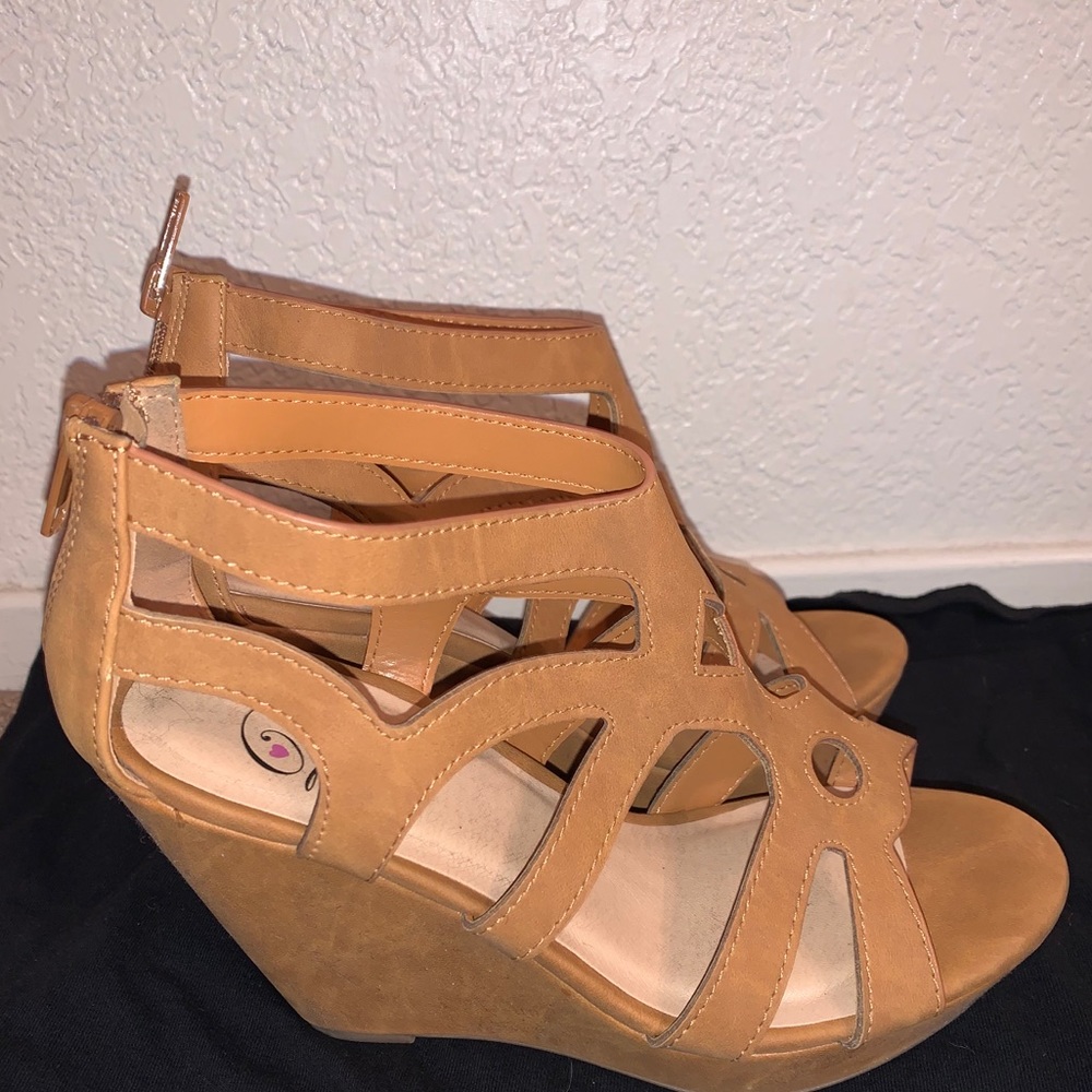 Wedges - Picture 2 of 2